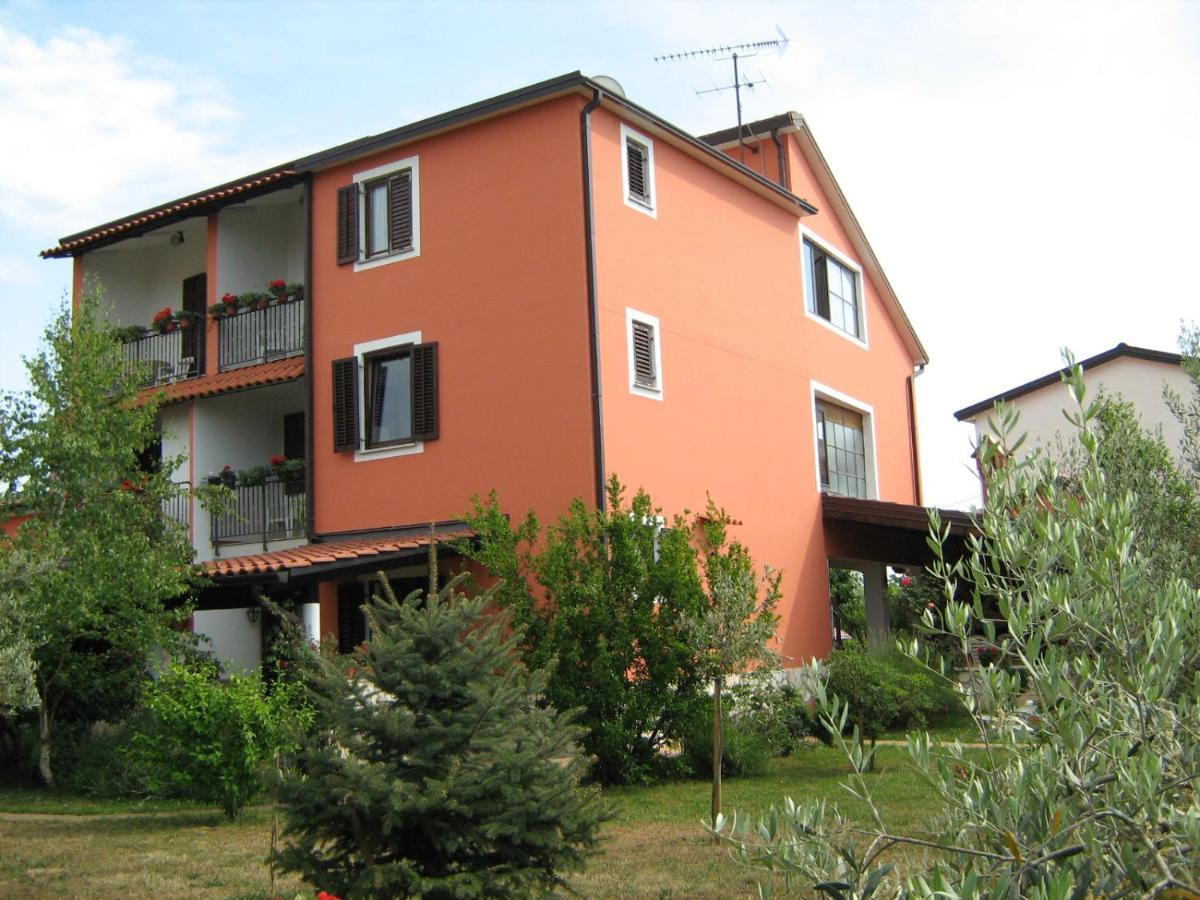 Apartmani Mirjana Умаг Екстериор снимка