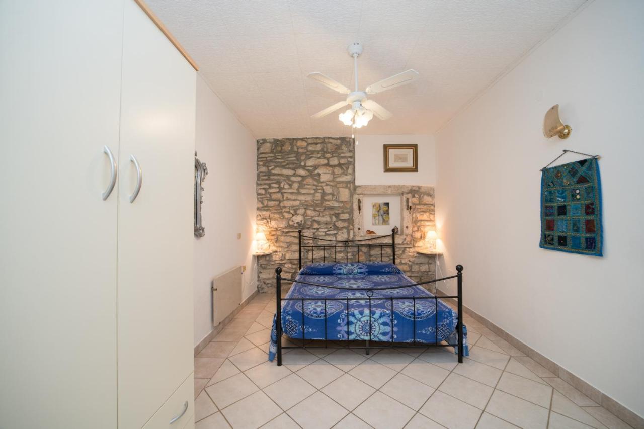 Apartmani Mirjana Умаг Екстериор снимка